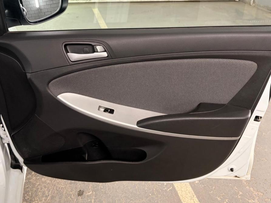 Hyundai Solaris I Екатеринбург  - изображение 26