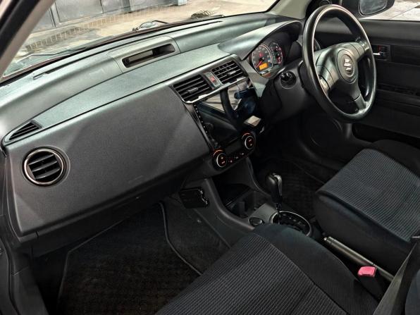 Suzuki Swift III с пробегом 2008 года, цена 380 000 рублей, 318000 км, хэтчбек, Автокод Объявления
