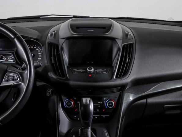 Ford Kuga II Рестайлинг с пробегом 2018 года, цена 1 780 000 рублей, 64724 км, внедорожник, Автокод Объявления