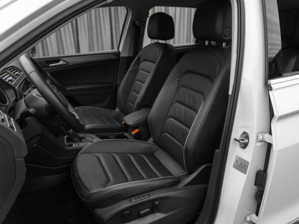 Volkswagen Tiguan II Рестайлинг с пробегом 2021 года, цена 3 550 000 рублей, 37816 км, внедорожник, Автокод Объявления