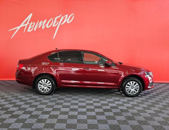 Skoda Octavia III (A7) Рестайлинг с пробегом 2017 года, цена 1 549 000 рублей, 155656 км, лифтбек, Автокод Объявления