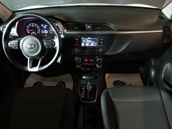 Kia Rio IV Рестайлинг с пробегом 2021 года, цена 1 775 000 рублей, 53520 км, хэтчбек, Автокод Объявления