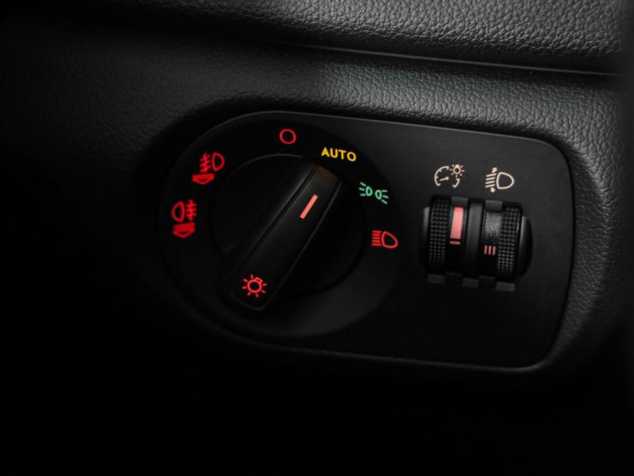 Audi Q3 I (8U) Санкт-Петербург  - изображение 19