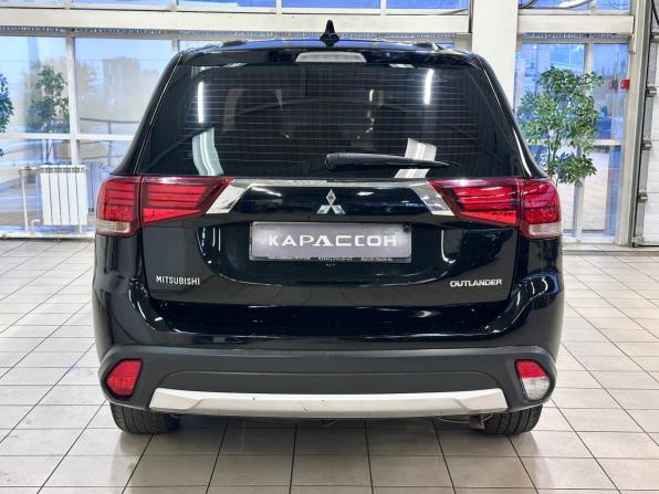 Mitsubishi Outlander III Рестайлинг 2 с пробегом 2017 года, цена 1 767 000 рублей, 149000 км, внедорожник, Автокод Объявления