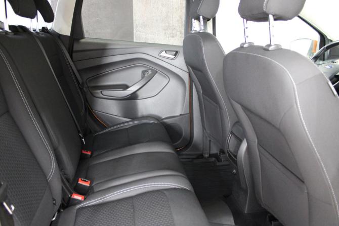 Ford Kuga II Рестайлинг с пробегом 2017 года, цена 1 695 000 рублей, 102429 км, внедорожник, Автокод Объявления