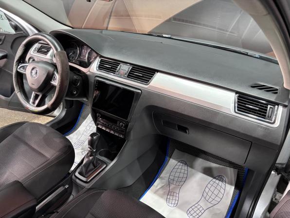 Skoda Rapid I с пробегом 2014 года, цена 870 000 рублей, 130104 км, лифтбек, Автокод Объявления