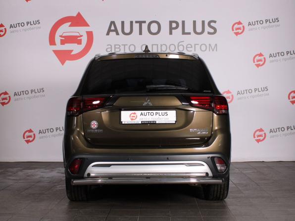 Mitsubishi Outlander III Рестайлинг 3 с пробегом 2019 года, цена 2 099 000 рублей, 131000 км, внедорожник, Автокод Объявления