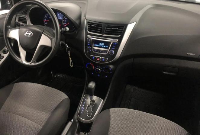 Hyundai Solaris I с пробегом 2014 года, цена 950 000 рублей, 69500 км, седан, Автокод Объявления