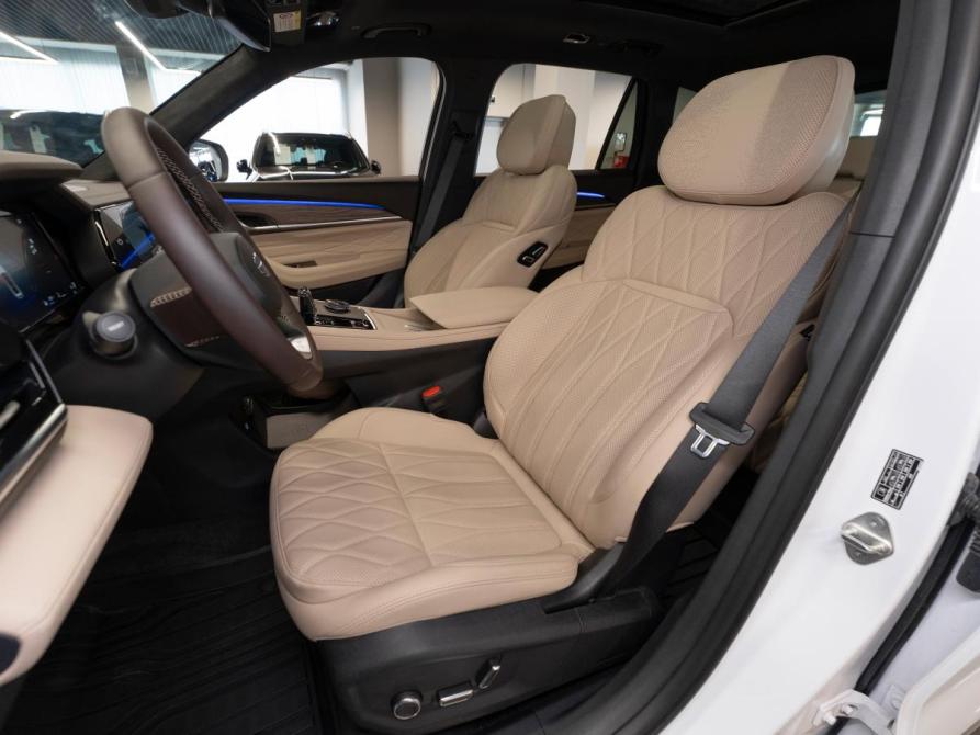 Geely Monjaro I Москва  - изображение 9