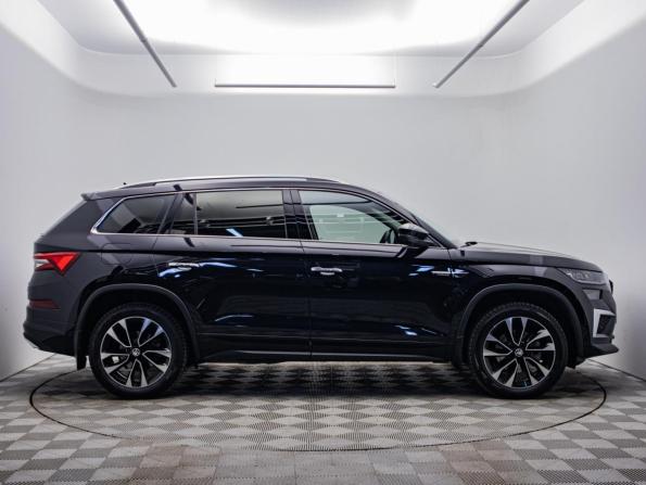 Skoda Kodiaq I Рестайлинг с пробегом 2024 года, цена 4 660 000 рублей, 20477 км, внедорожник, Автокод Объявления