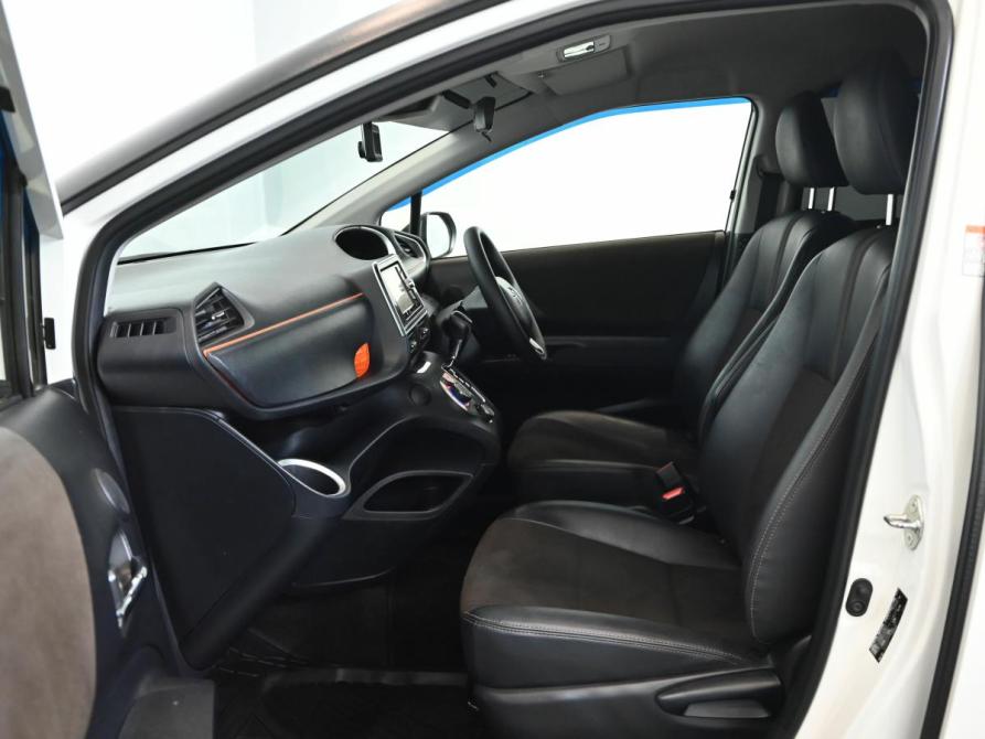 Toyota Sienta II Рестайлинг Екатеринбург  - изображение 10