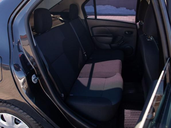 Renault Logan II с пробегом 2015 года, цена 870 000 рублей, 83711 км, седан, Автокод Объявления