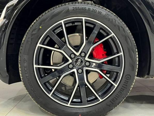 Новый Audi Q5 II (FY) Рестайлинг 2025 года, цена 5 599 000 рублей, внедорожник, Автокод Объявления