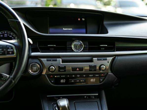Lexus ES VI Рестайлинг с пробегом 2017 года, цена 2 820 000 рублей, 100037 км, седан, Автокод Объявления