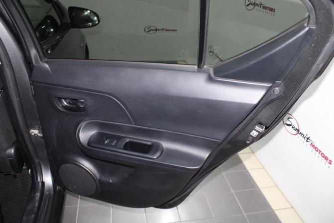 Toyota Aqua I Рестайлинг с пробегом 2015 года, цена 760 000 рублей, 280750 км, хэтчбек, Автокод Объявления