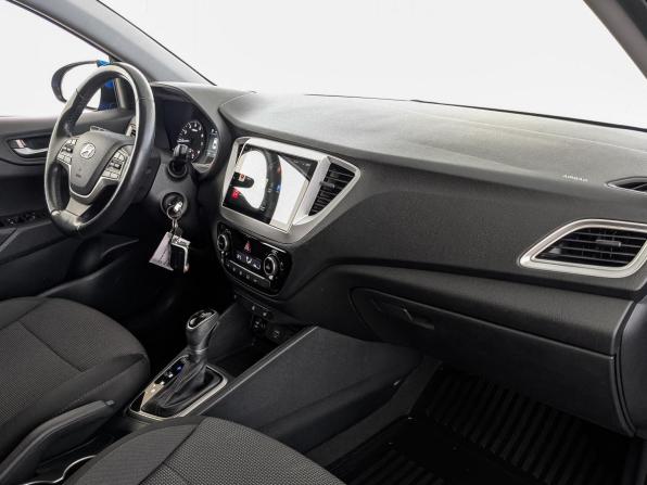 Hyundai Solaris II с пробегом 2019 года, цена 1 455 000 рублей, 64302 км, седан, Автокод Объявления