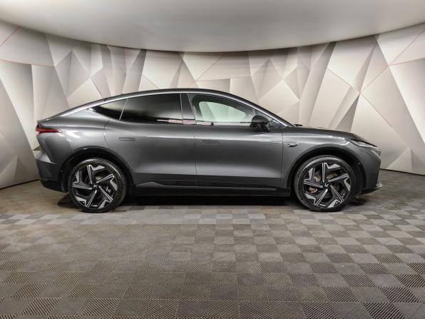 Rising Auto R7 с пробегом 2022 года, цена 2 915 000 рублей, 43116 км, внедорожник, Автокод Объявления