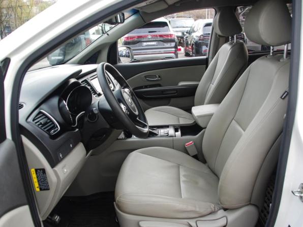 Kia Carnival III с пробегом 2017 года, цена 2 380 000 рублей, 118000 км, минивэн, Автокод Объявления