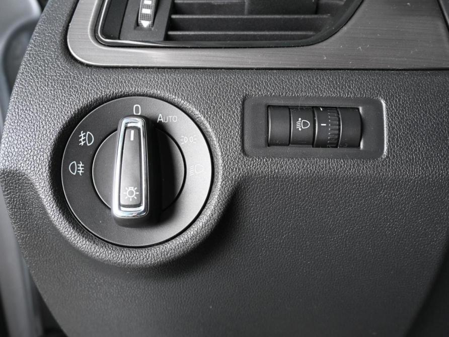 Skoda Rapid I Рестайлинг Ростов-на-Дону  - изображение 15