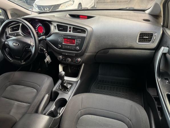 Kia Ceed II с пробегом 2013 года, цена 699 000 рублей, 184066 км, хэтчбек, Автокод Объявления