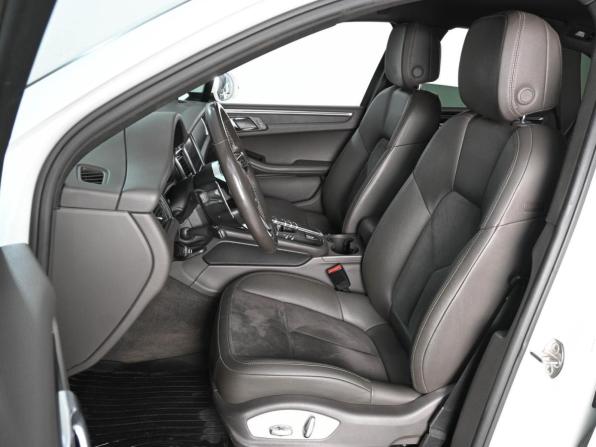Porsche Macan I с пробегом 2018 года, цена 3 929 000 рублей, 121086 км, внедорожник, Автокод Объявления
