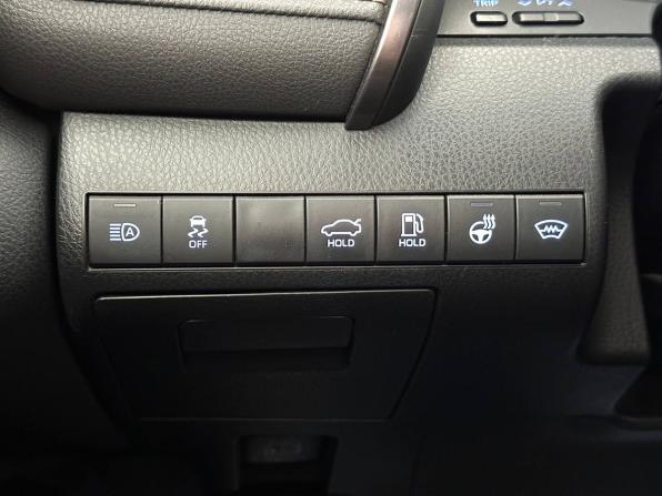 Toyota Camry VIII (XV70) с пробегом 2019 года, цена 2 397 000 рублей, 184512 км, седан, Автокод Объявления