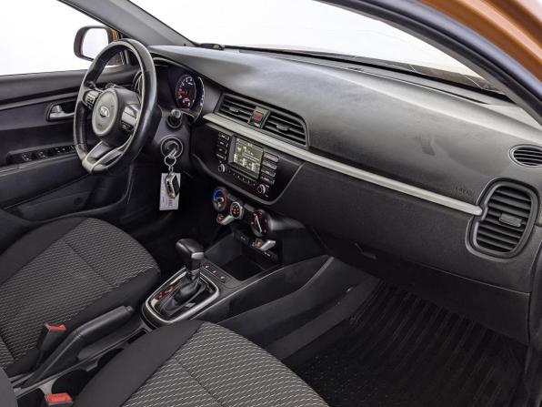 Kia Rio IV с пробегом 2018 года, цена 1 500 000 рублей, 108662 км, хэтчбек, Автокод Объявления