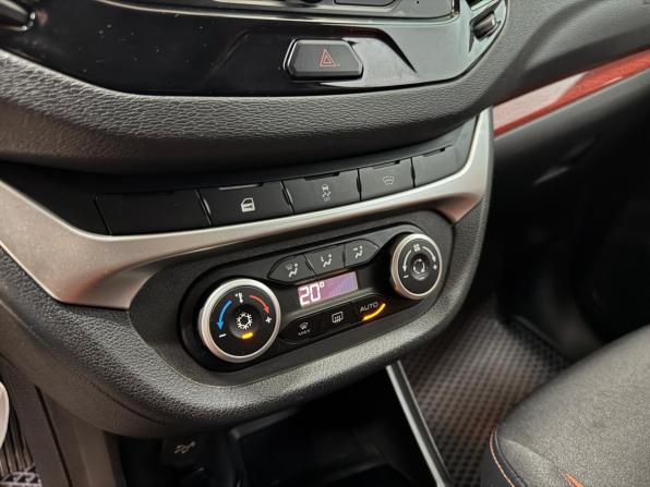 Lada (ВАЗ) Vesta I с пробегом 2019 года, цена 1 120 000 рублей, 86550 км, универсал, Автокод Объявления