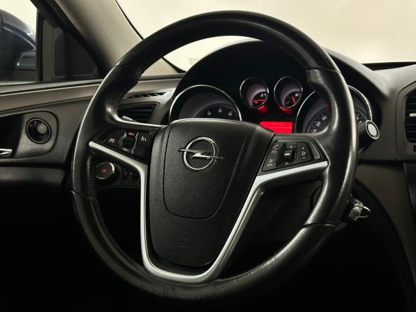 Opel Insignia I с пробегом 2012 года, цена 820 000 рублей, 199917 км, хэтчбек, Автокод Объявления