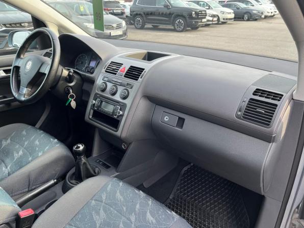 Volkswagen Touran I Рестайлинг с пробегом 2008 года, цена 830 000 рублей, 176000 км, минивэн, Автокод Объявления