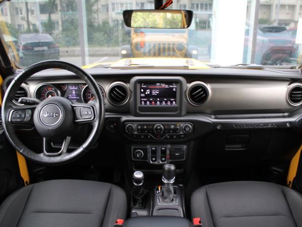 Jeep Wrangler IV (JL) с пробегом 2018 года, цена 4 280 000 рублей, 43000 км, внедорожник, Автокод Объявления
