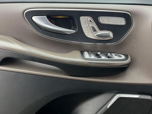 Mercedes-Benz V-Класс III (W447) с пробегом 2019 года, цена 4 690 000 рублей, 173956 км, минивэн, Автокод Объявления