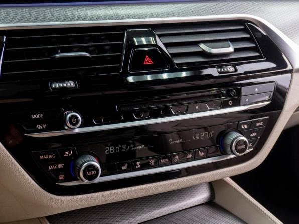 BMW 5 серии VII (G30/G31/G38) с пробегом 2018 года, цена 3 499 000 рублей, 198805 км, седан, Автокод Объявления
