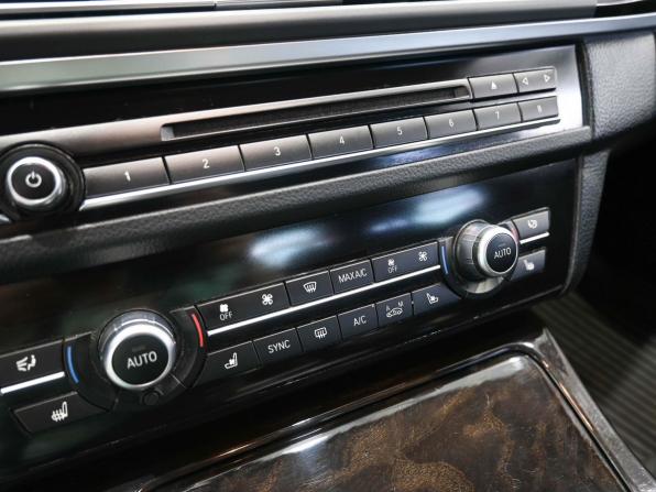 BMW 5 серии VI (F10/F11/F07) Рестайлинг с пробегом 2015 года, цена 2 329 900 рублей, 168000 км, седан, Автокод Объявления