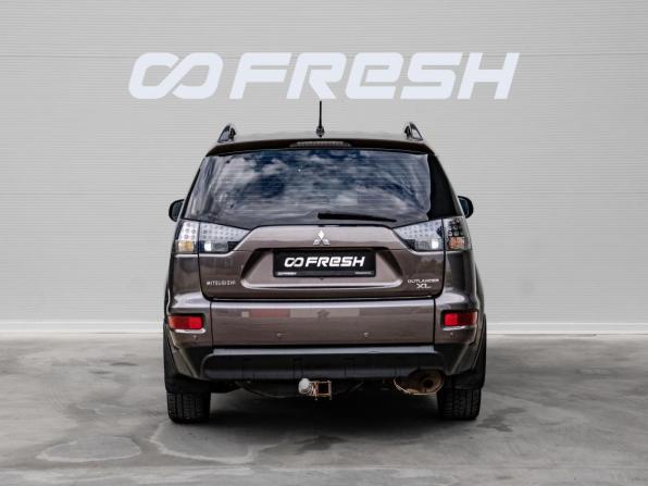 Mitsubishi Outlander II Рестайлинг с пробегом 2010 года, цена 1 100 000 рублей, 201129 км, внедорожник, Автокод Объявления