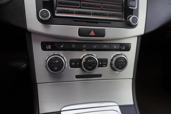 Volkswagen Passat B7 с пробегом 2013 года, цена 1 222 000 рублей, 197638 км, седан, Автокод Объявления