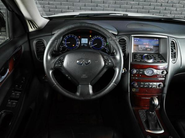 Infiniti QX50 I с пробегом 2014 года, цена 1 690 000 рублей, 173529 км, внедорожник, Автокод Объявления