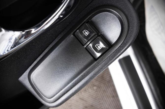 Renault Duster I Рестайлинг с пробегом 2016 года, цена 1 289 000 рублей, 126000 км, внедорожник, Автокод Объявления