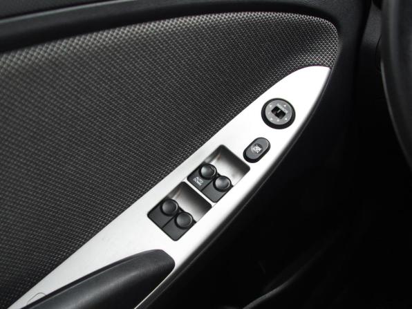Hyundai Solaris I с пробегом 2012 года, цена 950 000 рублей, 159367 км, седан, Автокод Объявления
