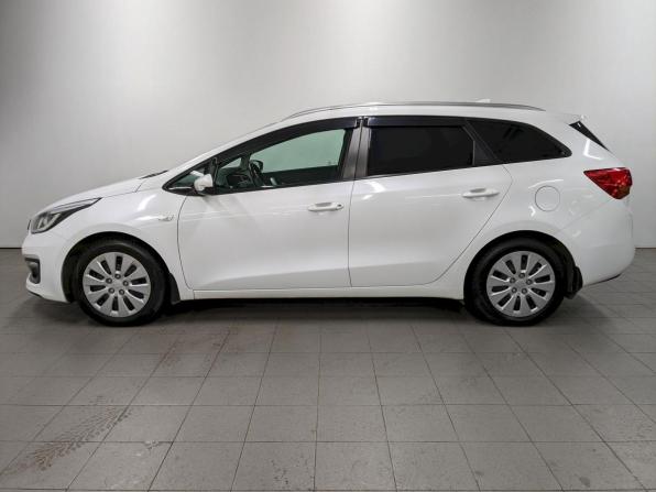 Kia Ceed II Рестайлинг с пробегом 2018 года, цена 1 540 000 рублей, 101355 км, универсал, Автокод Объявления