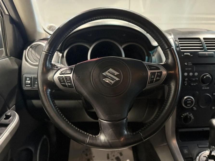 Suzuki Grand Vitara II Рестайлинг Новосибирск  - изображение 16