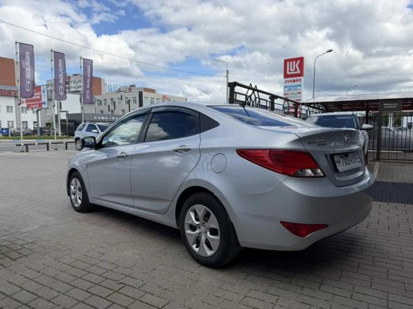 Hyundai Solaris I Рестайлинг с пробегом 2016 года, цена 980 000 рублей, 130000 км, седан, Автокод Объявления