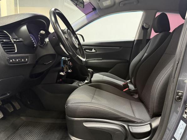 Kia Rio IV с пробегом 2018 года, цена 1 390 000 рублей, 112160 км, седан, Автокод Объявления