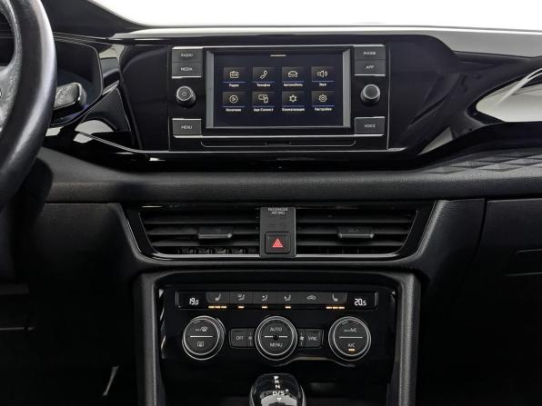 Volkswagen Taos I с пробегом 2022 года, цена 2 499 000 рублей, 59306 км, внедорожник, Автокод Объявления