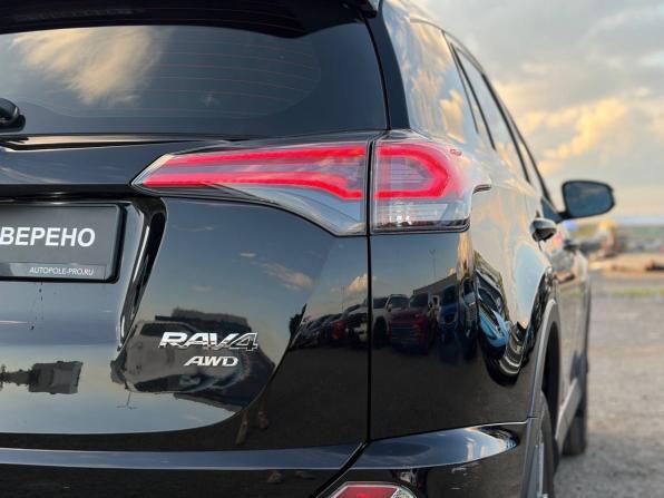 Toyota RAV4 IV (XA40) Рестайлинг с пробегом 2017 года, цена 1 995 000 рублей, 244000 км, внедорожник, Автокод Объявления