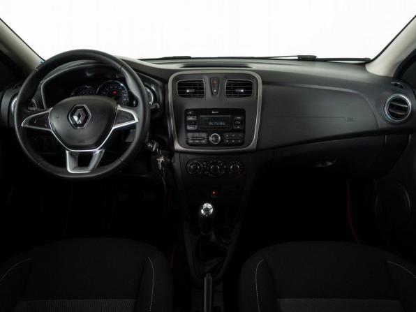 Renault Logan II Рестайлинг с пробегом 2019 года, цена 998 000 рублей, 98000 км, седан, Автокод Объявления