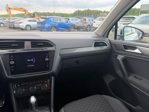 Volkswagen Tiguan II с пробегом 2018 года, цена 2 345 000 рублей, 77776 км, внедорожник, Автокод Объявления