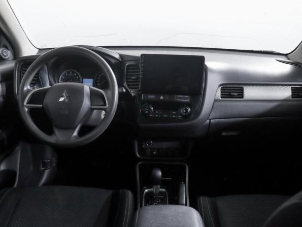 Mitsubishi Outlander III Рестайлинг 2 с пробегом 2017 года, цена 1 449 000 рублей, 194000 км, внедорожник, Автокод Объявления