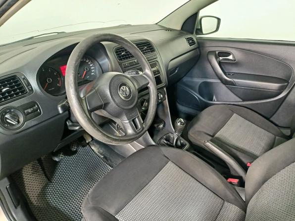 Volkswagen Polo V с пробегом 2012 года, цена 435 000 рублей, 372000 км, седан, Автокод Объявления