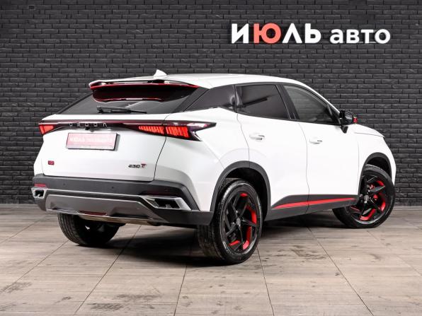 Omoda C5 I с пробегом 2024 года, цена 1 899 000 рублей, 13624 км, внедорожник, Автокод Объявления